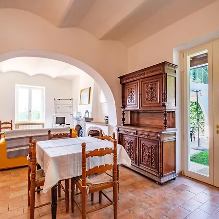 Di Campagna 10 Posti Con Piscina Privata Castellina Marittima